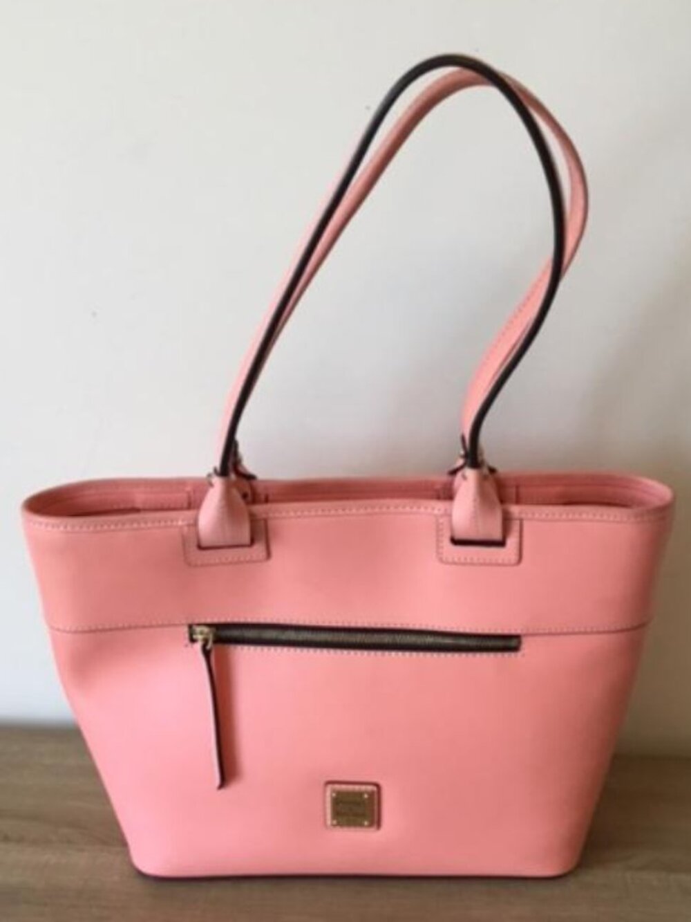Dooney & Bourke Beacon Coral Pink Leather Shoulder Tote Bag Zip Closure EUC